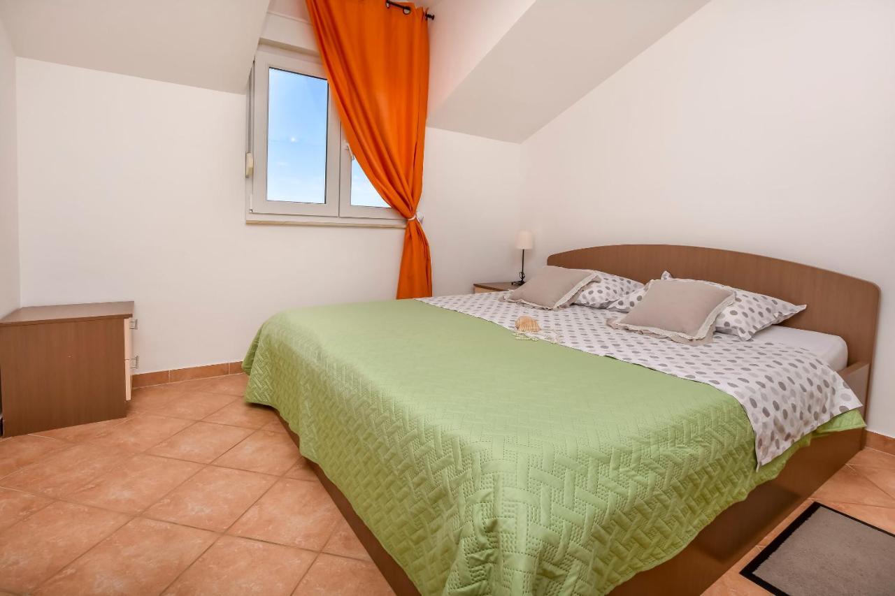 Apartments Anka Rogoznica  Luaran gambar