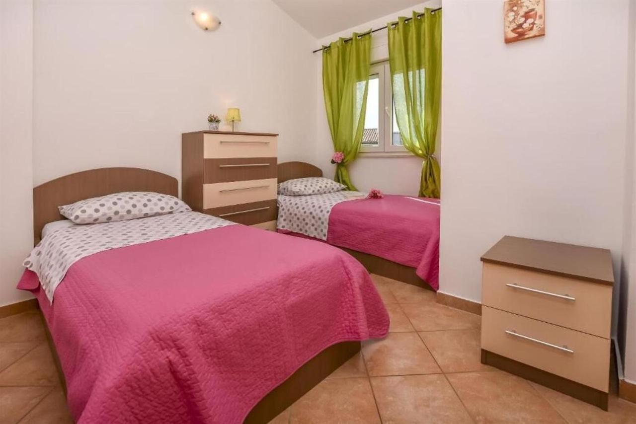 Apartments Anka Rogoznica  Luaran gambar