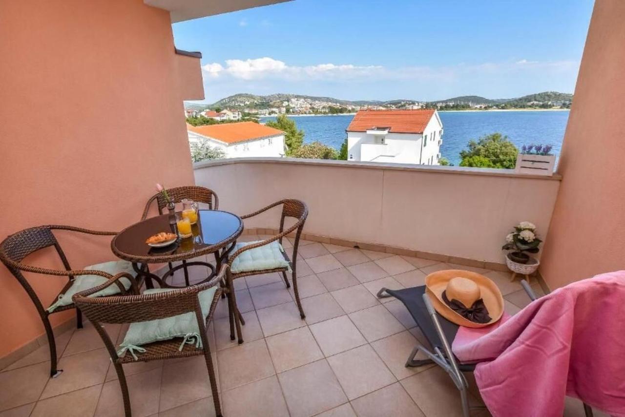 Apartments Anka Rogoznica  Luaran gambar